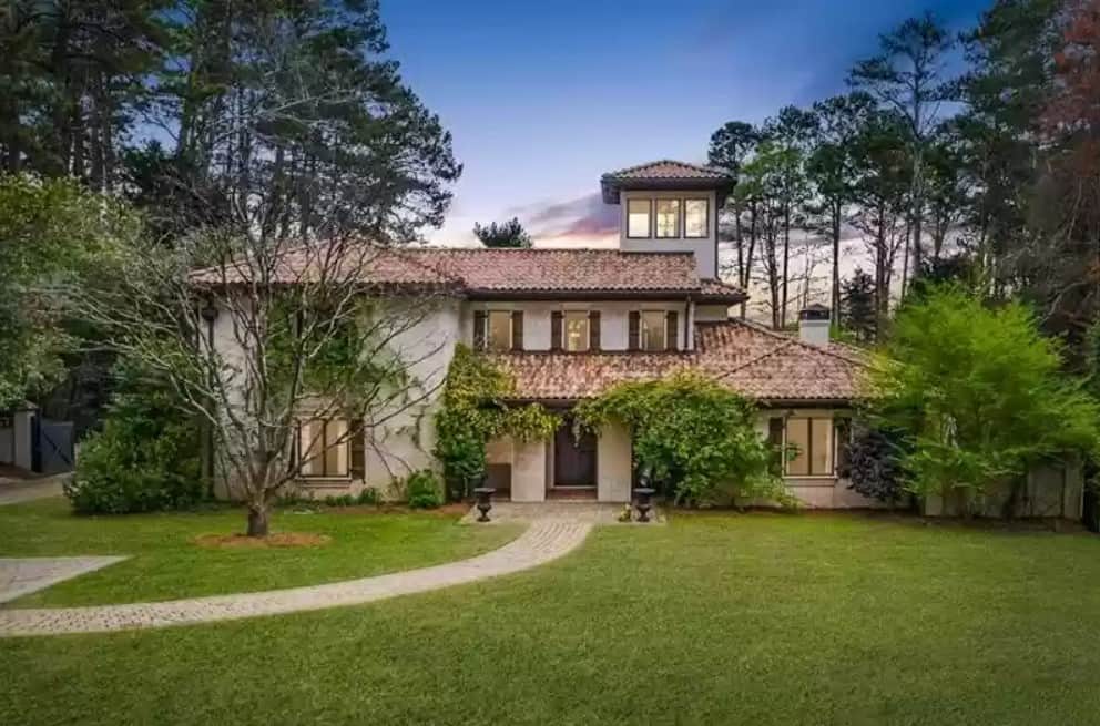 Exterior of the real house used to film scenes from the LaRusso family home on Cobra Kai. 