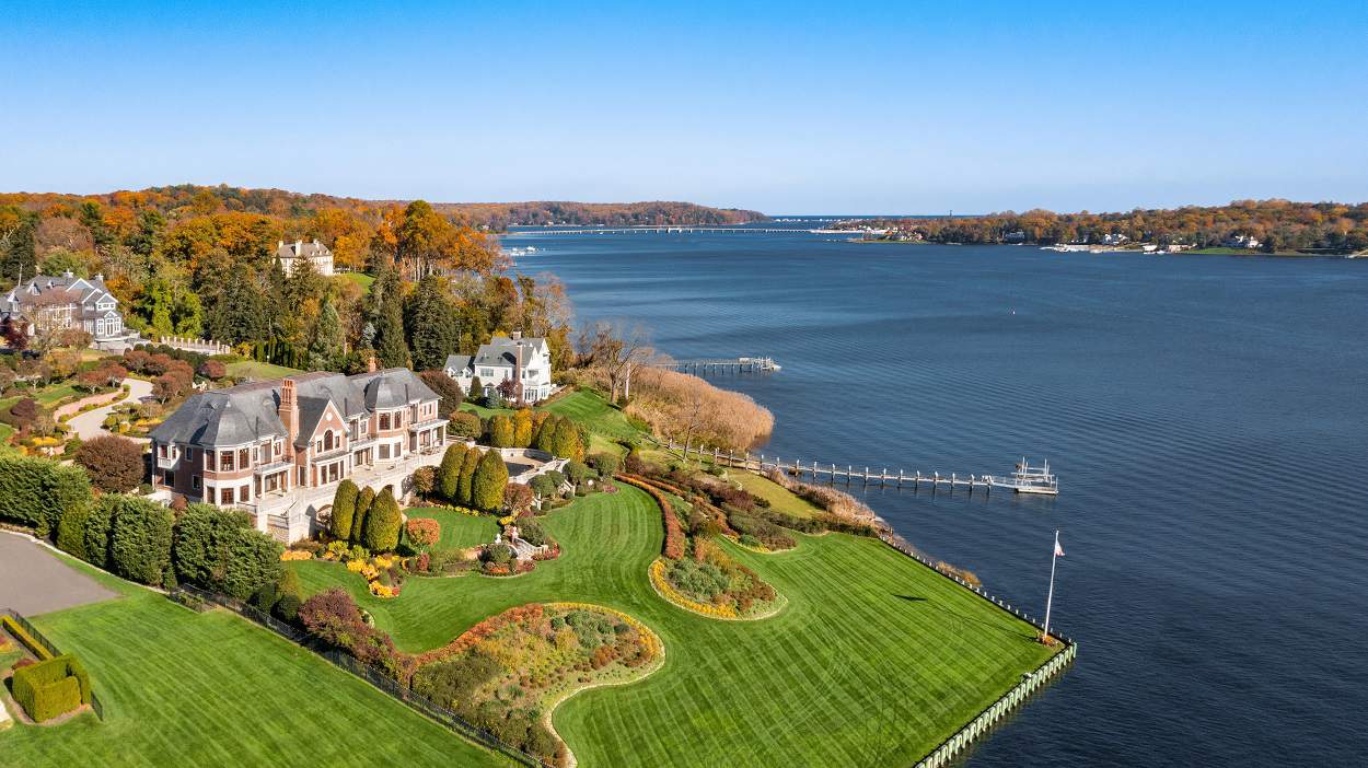 Sprawling estate with a waterfront chateau in New Jersey