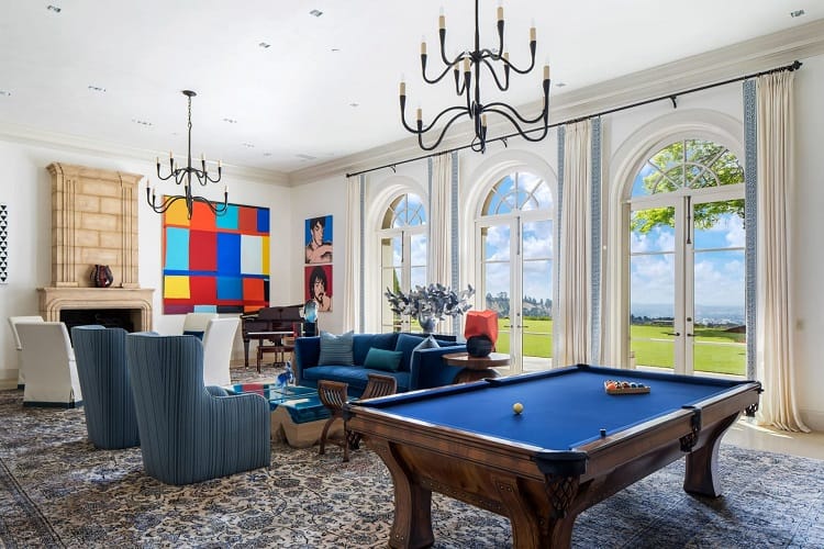 living room and game room inside Adele's house 