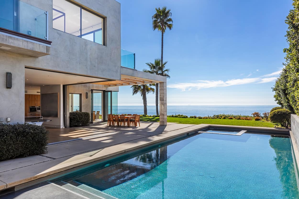 $56 million Malibu mansion overlooking the ocean