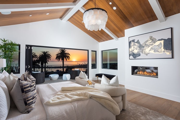 dream bedroom of a $30 million house in Corona Del Mar