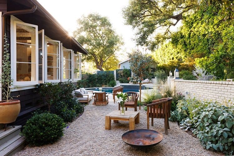 yard and sitting area of a craftsman house in los angeles