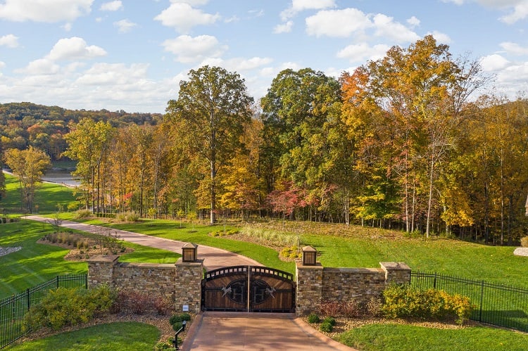 the entrance to Tony Stewart's ranch, with the name Hidden Hollow Ranch plastered on the gates