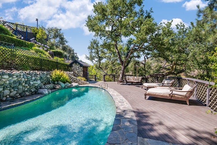 the pool of Brooke Shields' former home