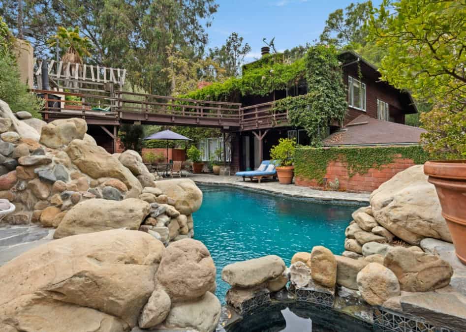 The house Arnold Schwarzenegger shared with former wife Maria Shriver