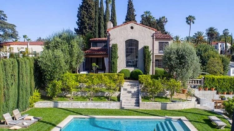 exterior of the Grey's Anatomy star's former home in Hollywood Hills