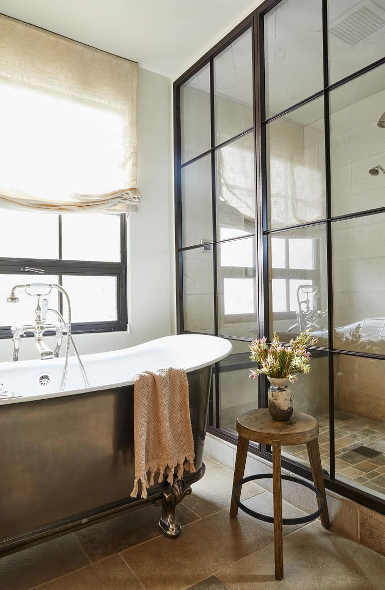 elegant bathroom of the Chateau Lemoine