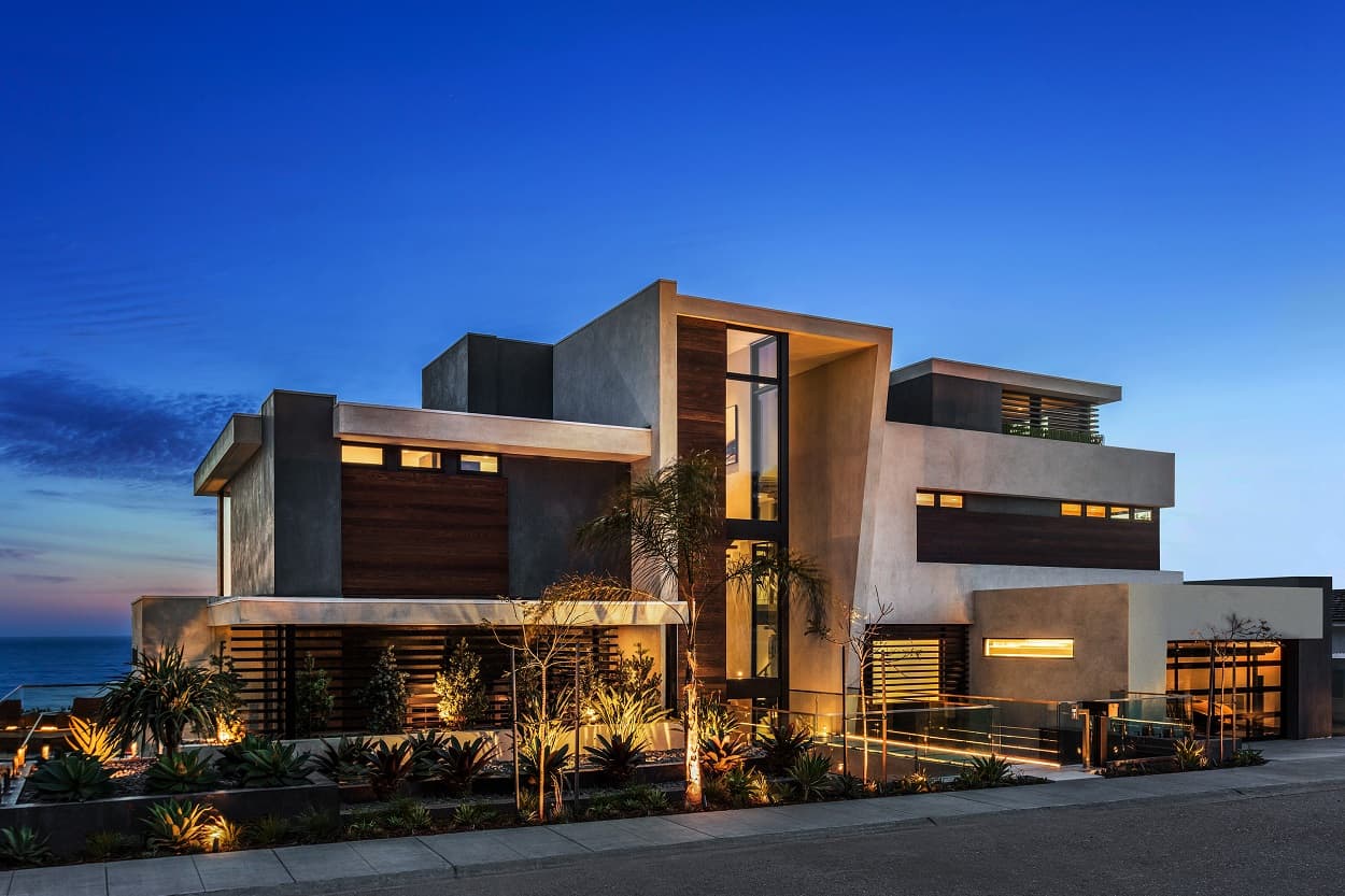 exterior of a newly-built modern mansion in La Jolla, San Diego