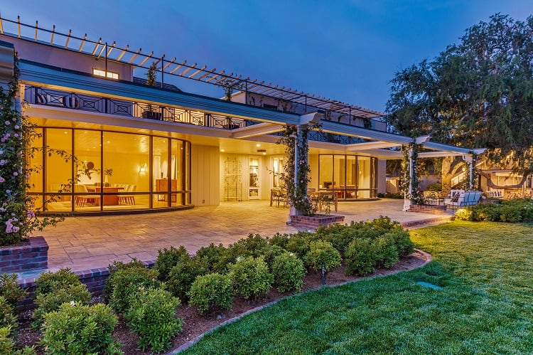 Exterior of Bob Hope's house in Toluca Lake. 