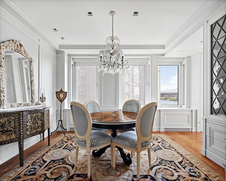 stylish dining room 