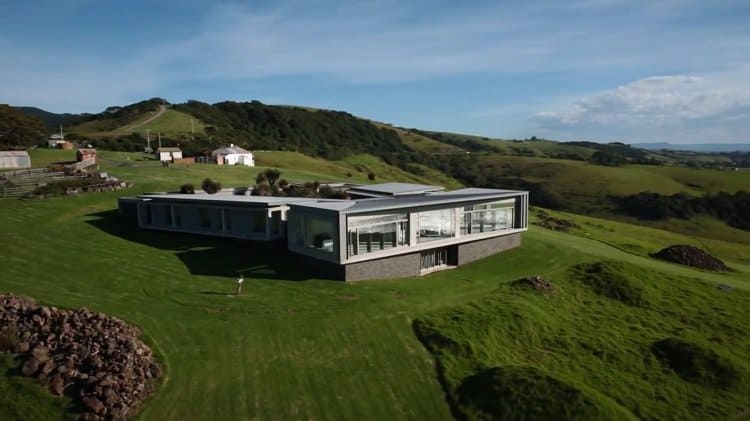 Pebble Cove Farm, one of the two extraordinary houses used as filming locations for The Invisible Man. 