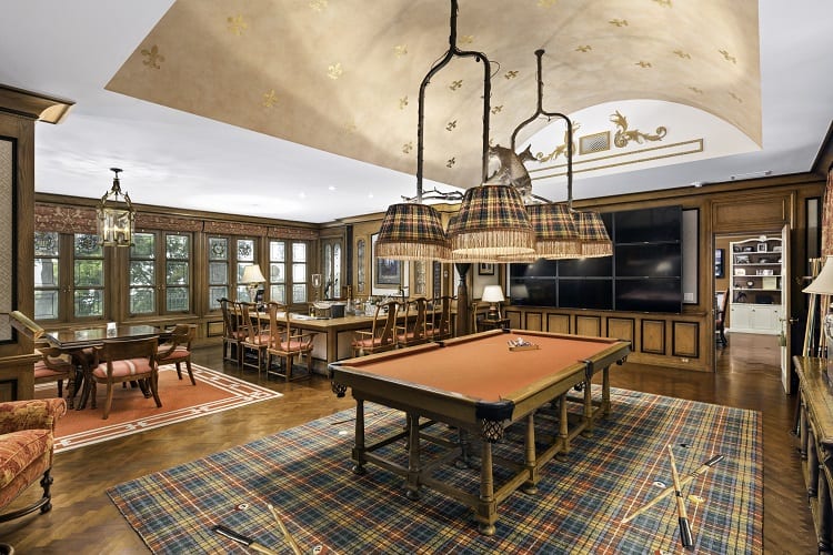 the game room with pool table and bar inside Foxhill Estate in La Jolla, San Diego