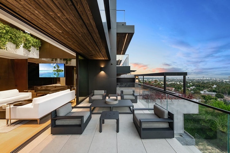 indoor-outdoor-living-modern-mansion-1871-N-Stanley-Avenue-Los-Angeles