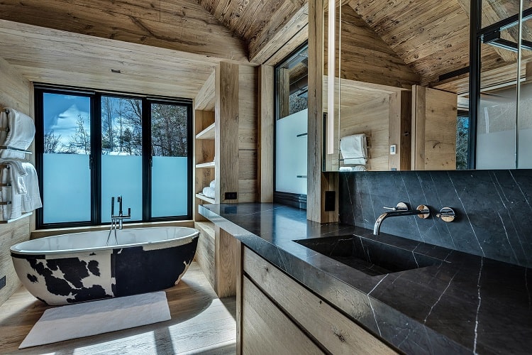 bathroom-inside-aspen-rental-featured-on-rhobh