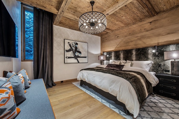 bedroom-inside-aspen-rental-featured-on-rhobh