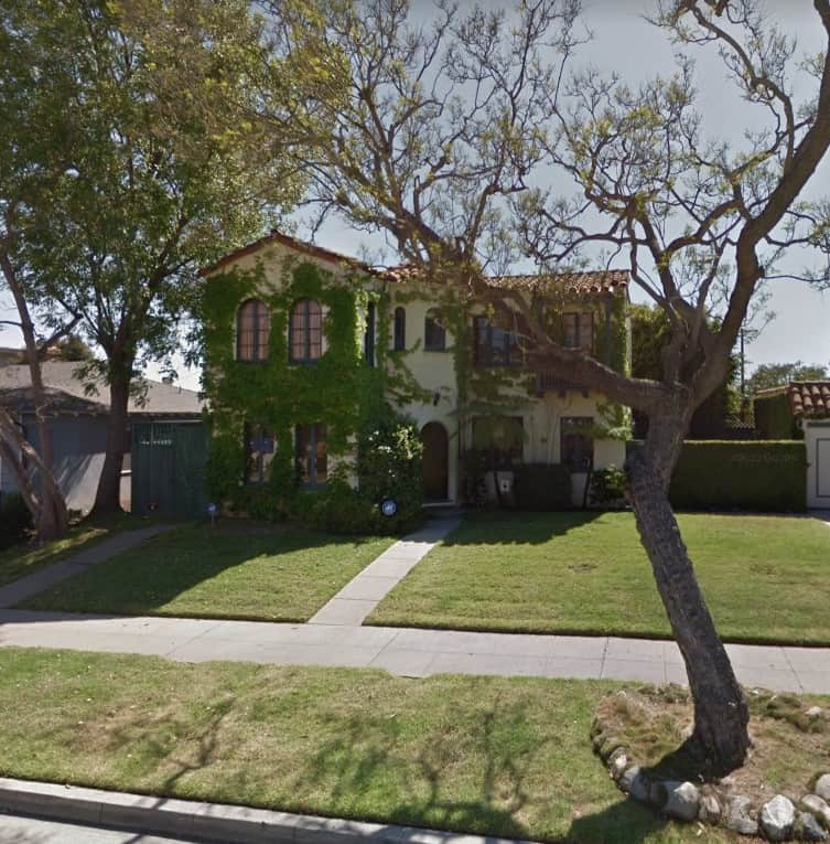 The real Century City duplex whose exteriors were used as Mitch and Cam's house on Modern Family.