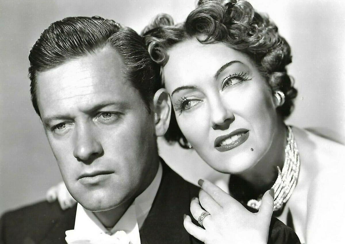 Actress Gloria Swanson along co-star William Holden in Sunset Boulevard (1950). 