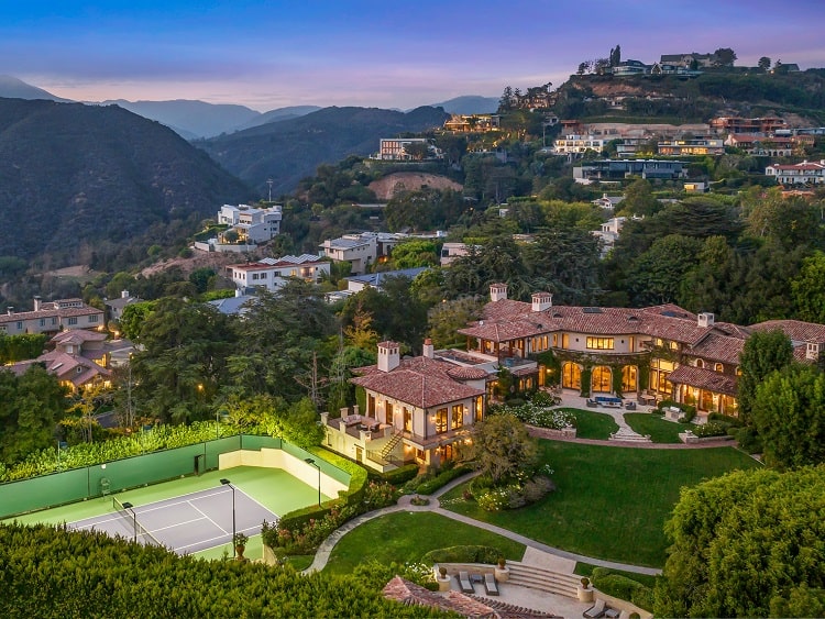 Aerial view of Sugar Ray Leonard's house. 