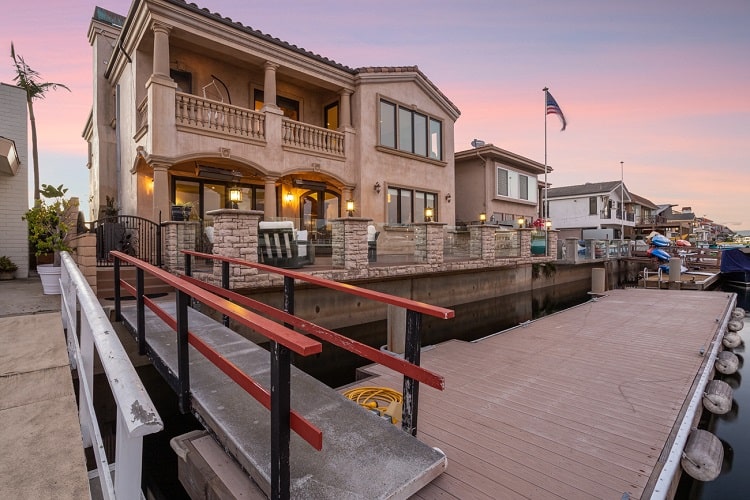 private boat dock in Tito Ortiz's house 