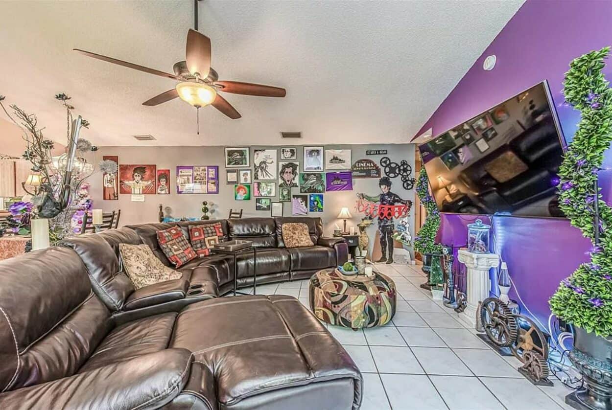 living room of the edward scissorhands house