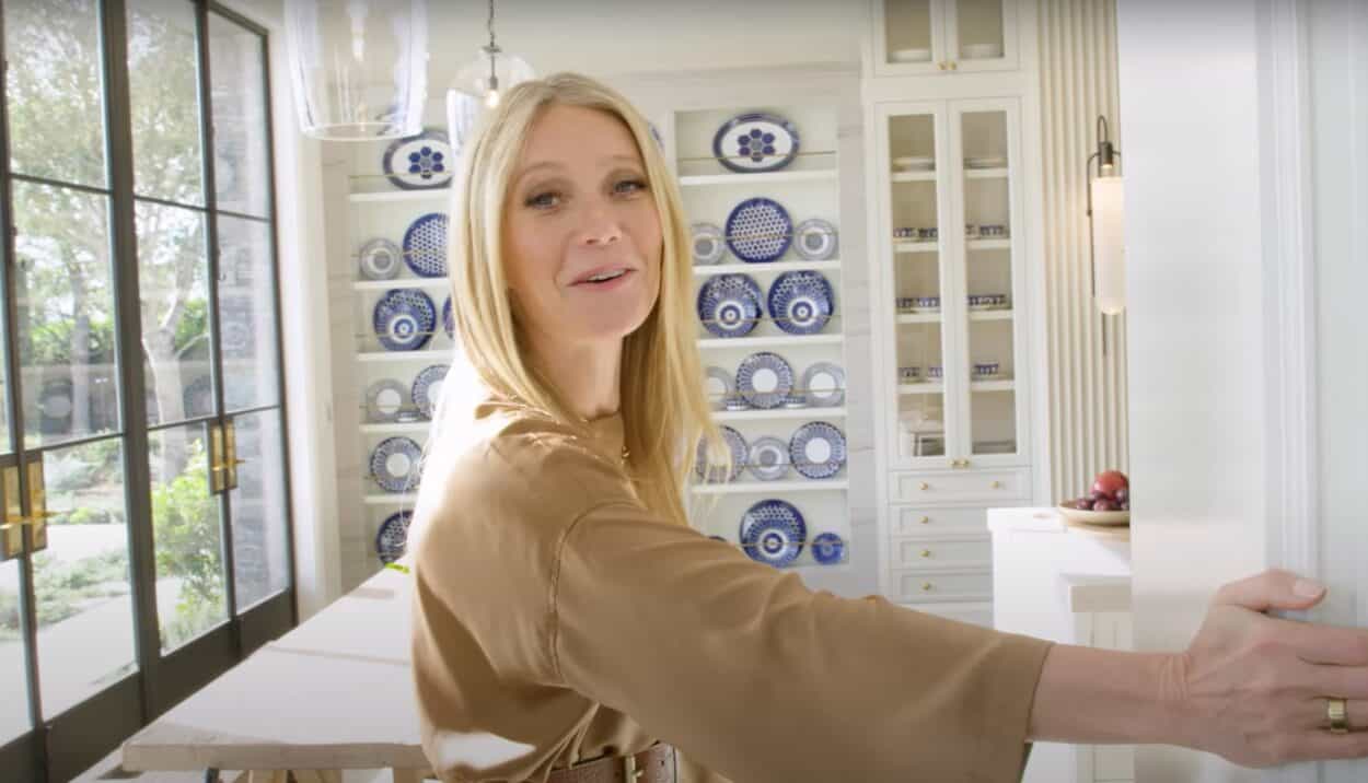 Actress Gwyneth Paltrow's house has the kitchen as "the heart of the home". 