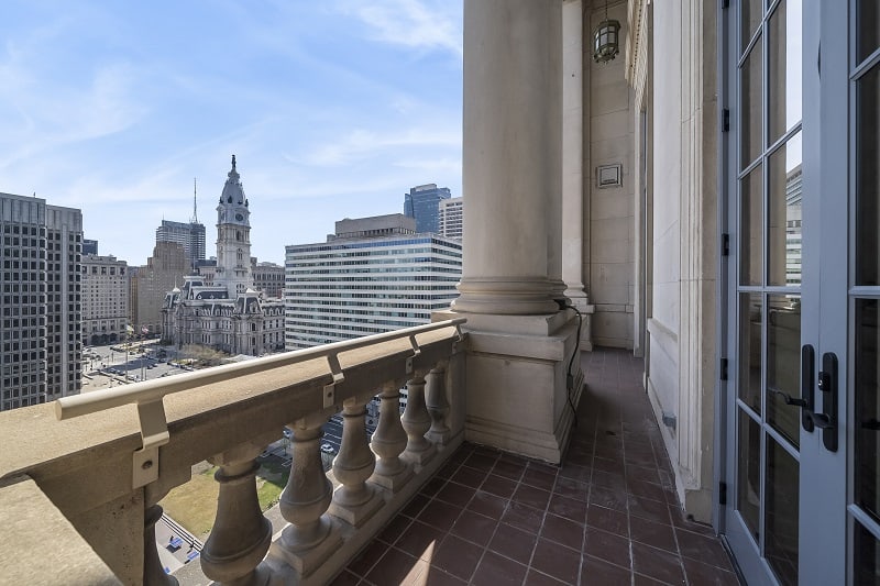 balcony with views of Philadelphia landmarks