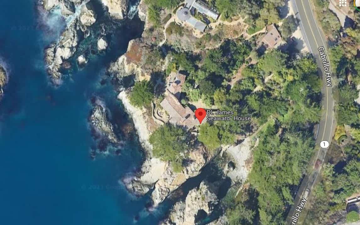 Sattelite view of the D.L. James house in Carmel California, Brad Pitt's new residence. 