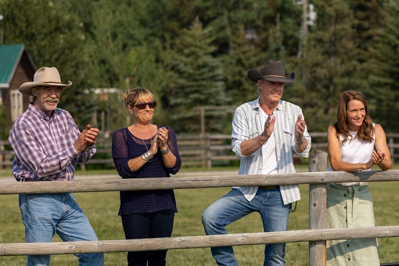 Scene from Heartland, Episode 1501: Jack (Shaun Johnston), Lisa (Jessica Steen), Tim (Chris Potter) and Jessica (Michelle Nolden) look on as Amy and Sylvie put on a great show.