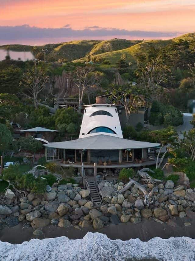 15+ photos show Harry Gesner’s Sandcastle House in all its glory