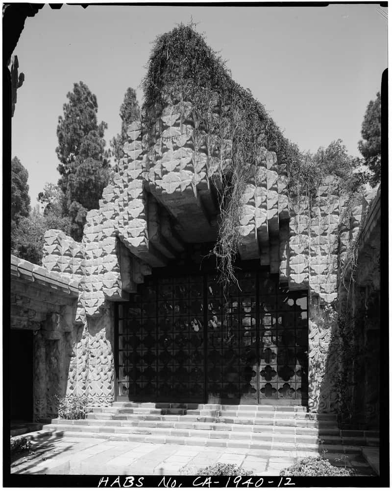 Entrance to the Sowden House, also known as the Jaws House or the Black Dahlia house