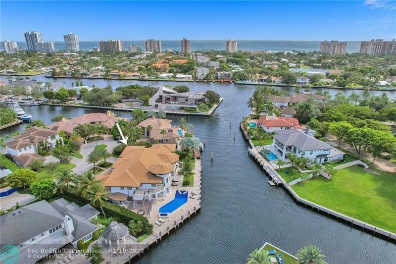 Aerial view of Lionel Messi's house in Fort Lauderdale, Florida, surrounded by water