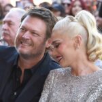 Blake Shelton and Gwen Stefani in a loving pose. Photo credit: DFree / Shutterstock