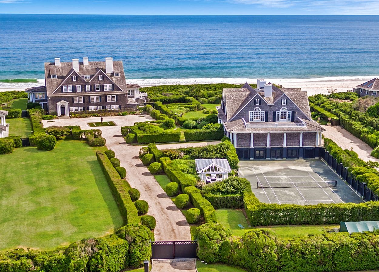 La Dune, a trophy 4-acre property on Gin Lane, in Southampton, New York. Photo credit: Photo credit: Sotheby’s Concierge Auctions / Gavin Zeigler