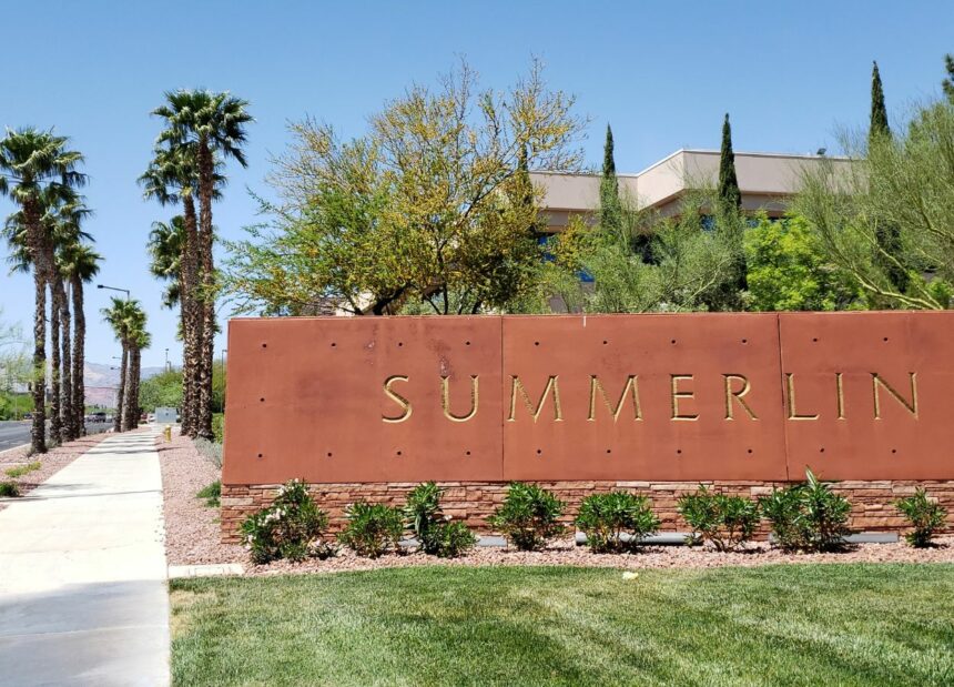 The sign welcoming residents and visitors to Summerlin in Las Vegas, Nevada.