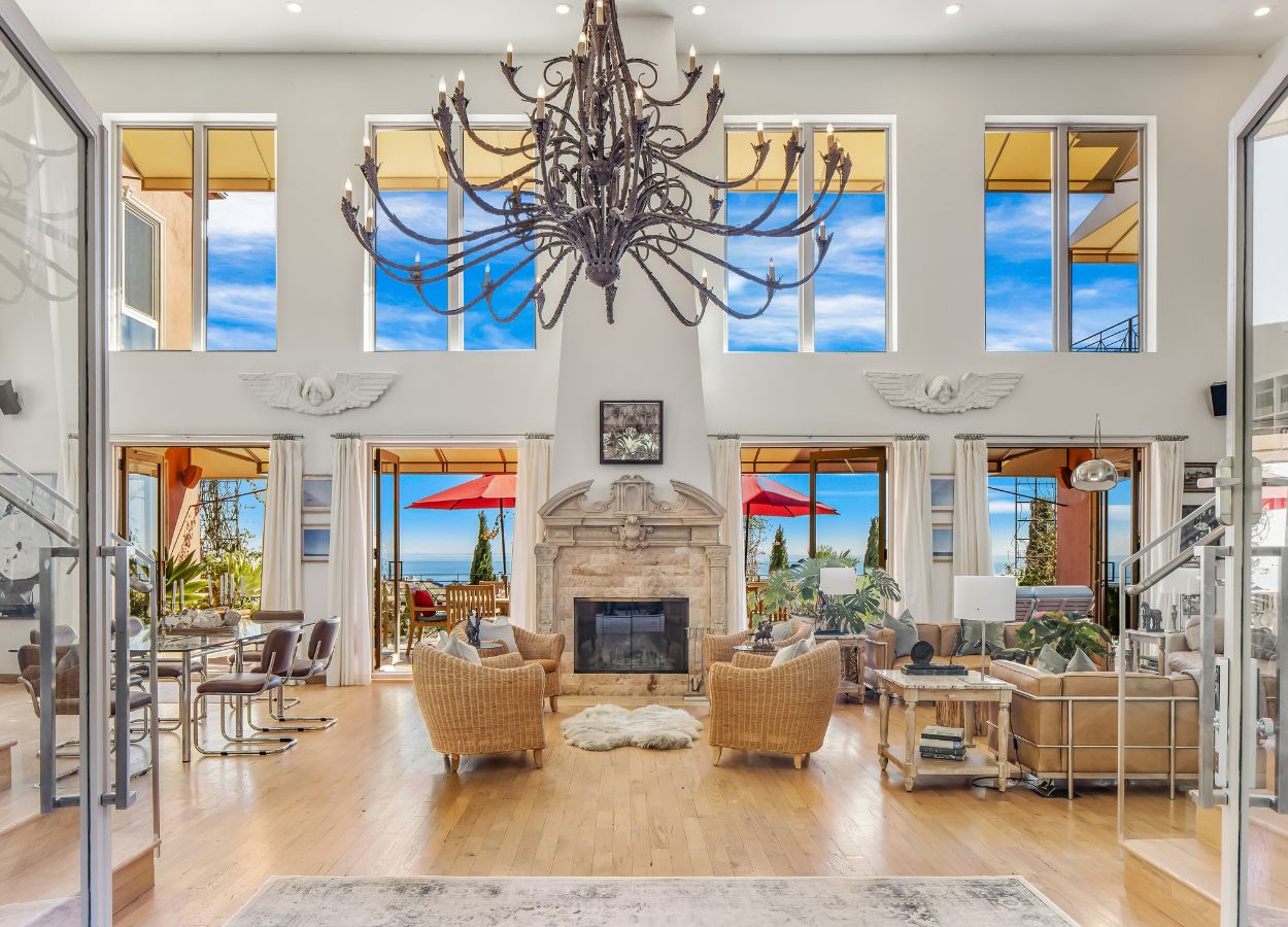 Inside Casa Del Sol, a Malibu hilltop gem. Photo credit: Anthony Barcelo