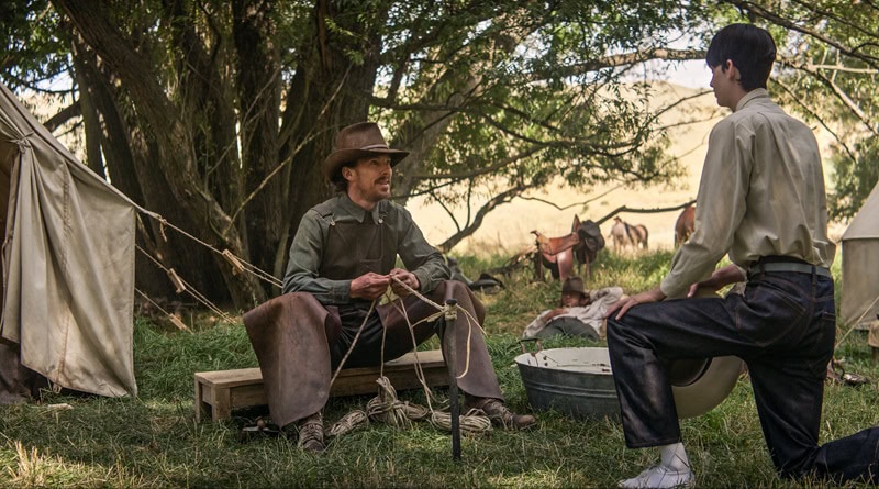 THE POWER OF THE DOG (L to R): BENEDICT CUMBERBATCH as PHIL BURBANK; KODI SMIT-McPHEE as PETER in THE POWER OF THE DOG.