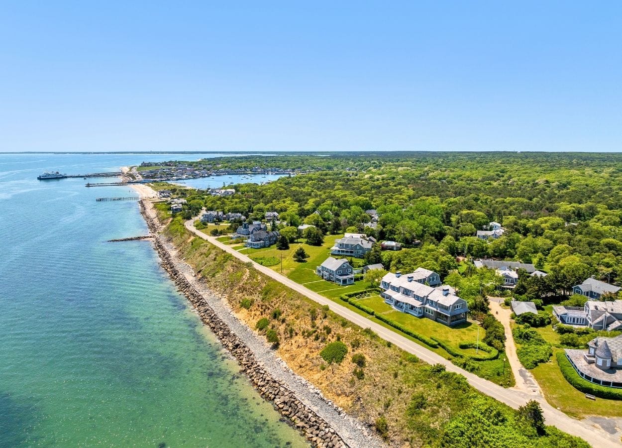 Waterfront Martha’s Vineyard home has space for the whole crew