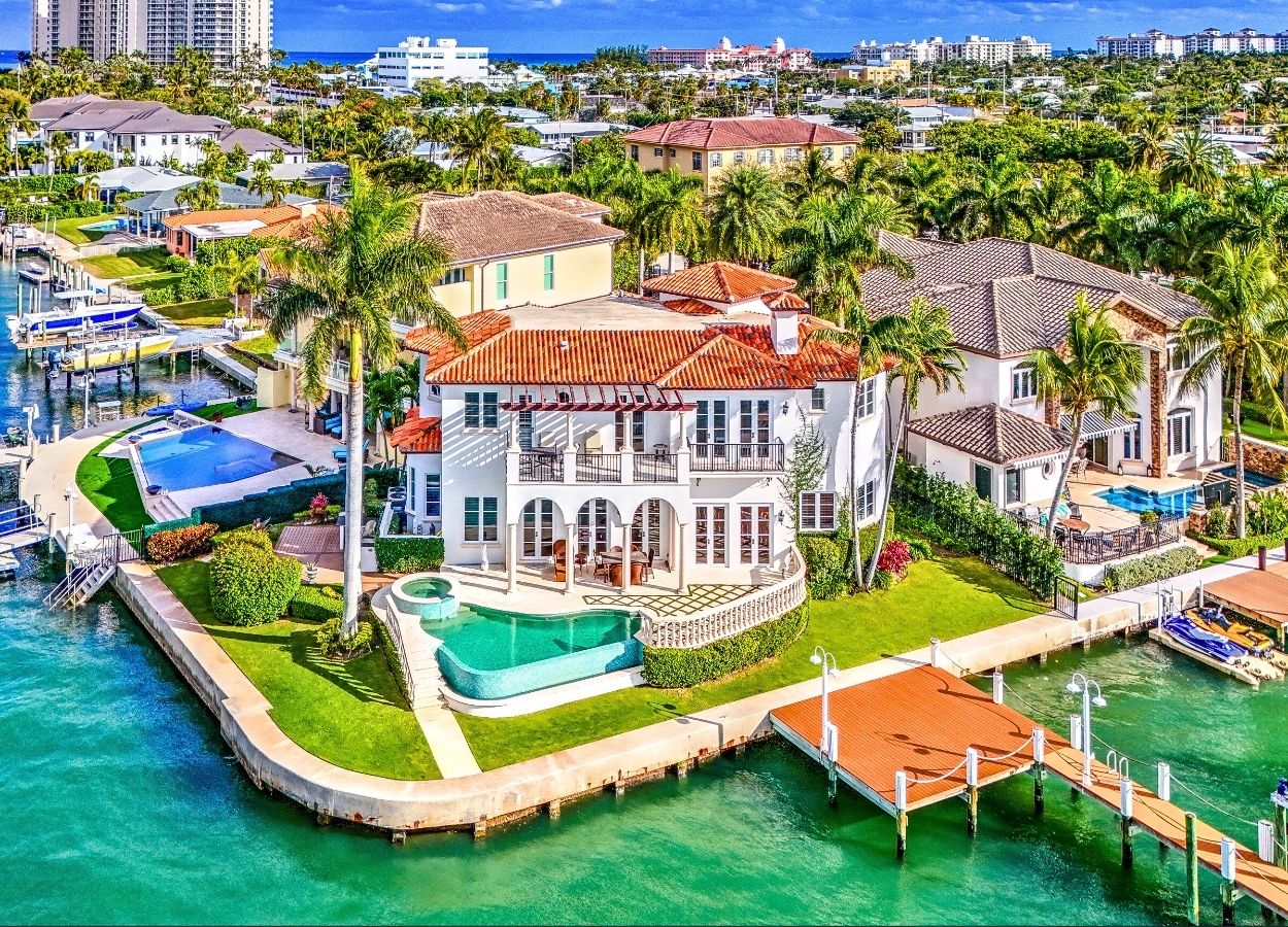 $6.85M Home lists in Singer Island’s only gated community