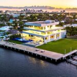 LUX MEDIA GROUP / ONE Sotheby's International Realty
