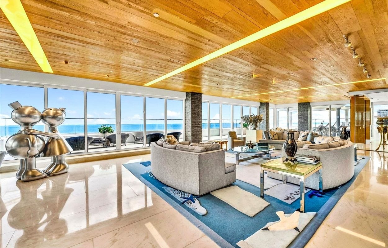 American Eagle CEO’s .9M trophy penthouse in Key Biscayne
