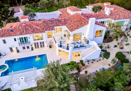 A designer’s picture-perfect Rancho Santa Fe estate lists for $14.5M after a total reinvention