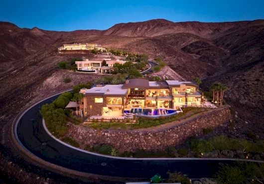 $24.5M Las Vegas estate comes with Strip views and a swim-up bar